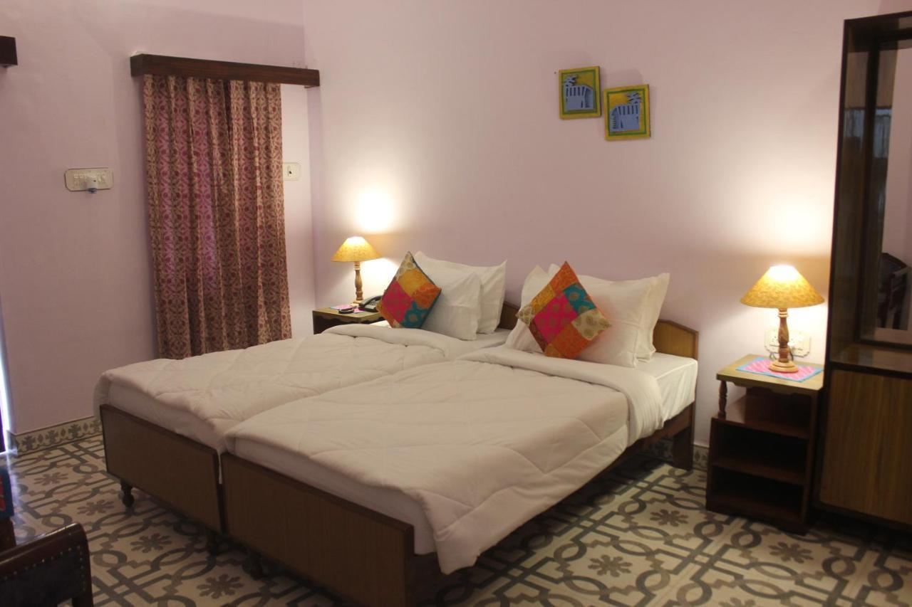 Sankhu Niwas Hotel Bikaner Exterior photo
